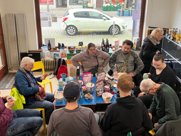Gemeinsames Müsli-Frühstück in Gröpelingen erfreut Besucher:innen